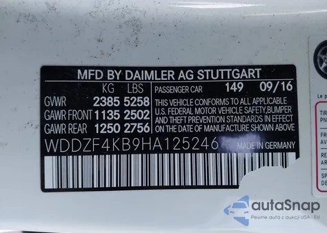 2017 Mercedes-Benz E 300 4Matic z USA, uszkodzony, nr VIN WDDZF4KB9HA125246